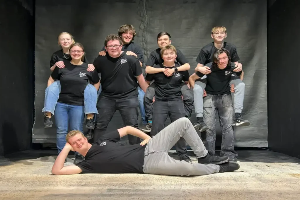 Medway Little Theatre Youth Group