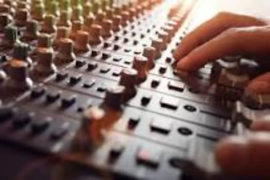 Sound Desk 4