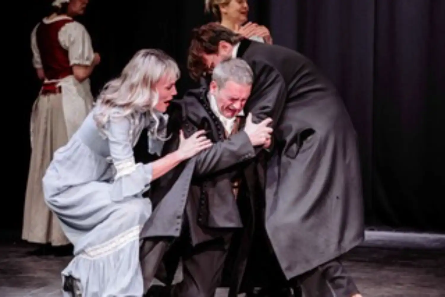 Cotswold Playhouse Frankenstein Oct 25 © Liv Powell