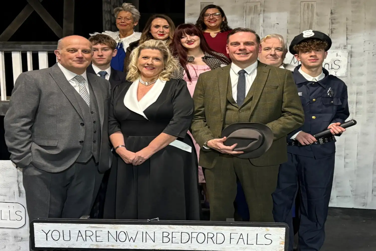 Robin Hood Theatre | Its a Wonderful Life | Dec 25